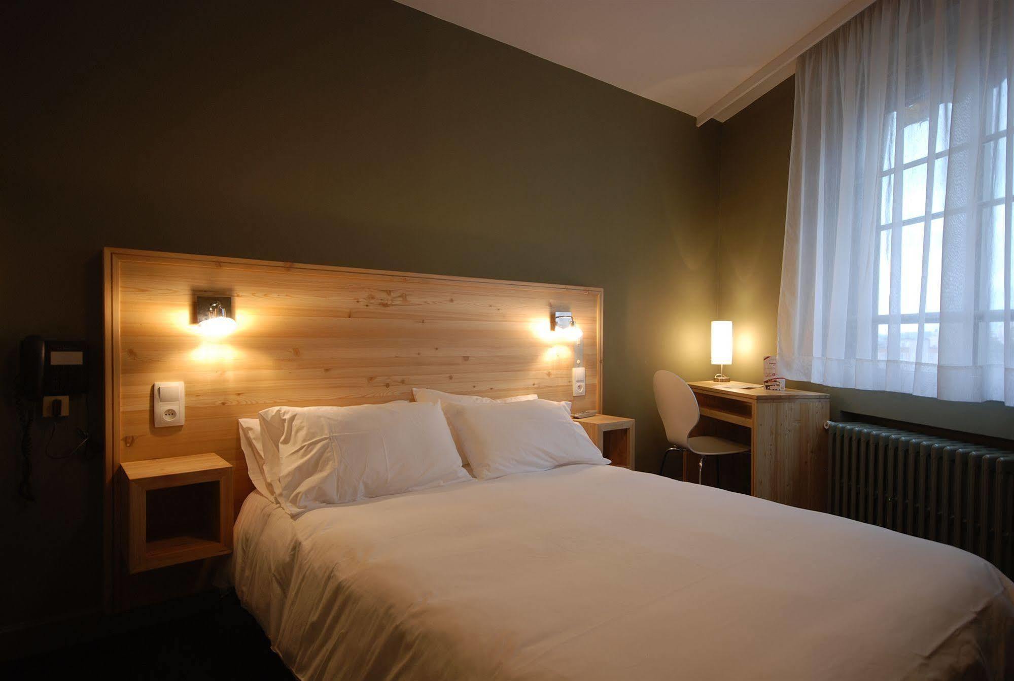 Mon Hotel A Gap Buitenkant foto